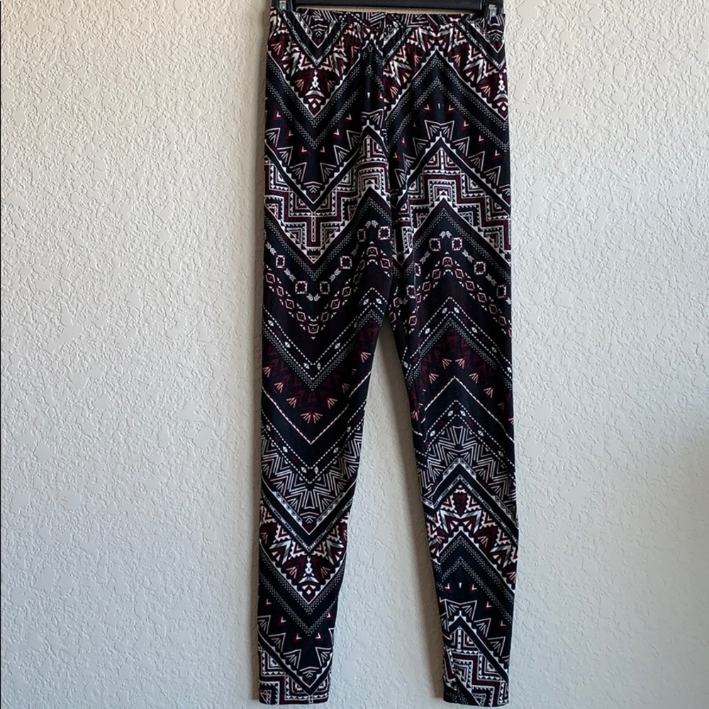 VIV Collection Shadowed Daggers Leggings